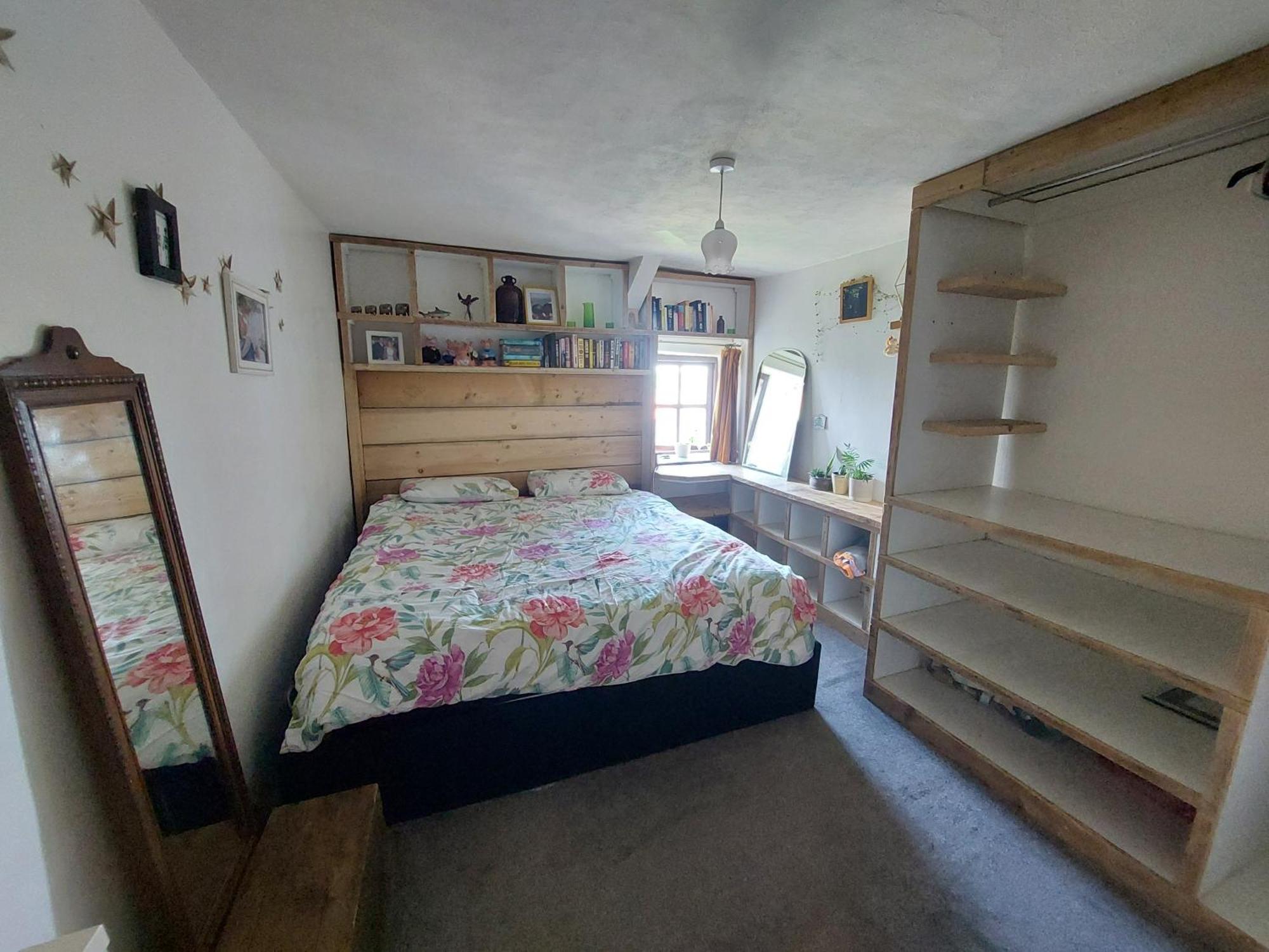 Rural Historic Farmhouse - A Peaceful Escape West Down Room photo
